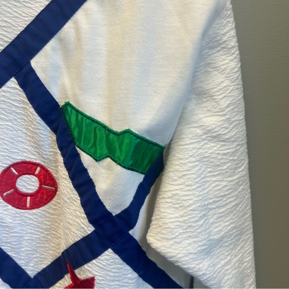 Vintage Koret Sweatshirt with Blue, Yellow, Red, and Green Accents - Picture 3 of 6